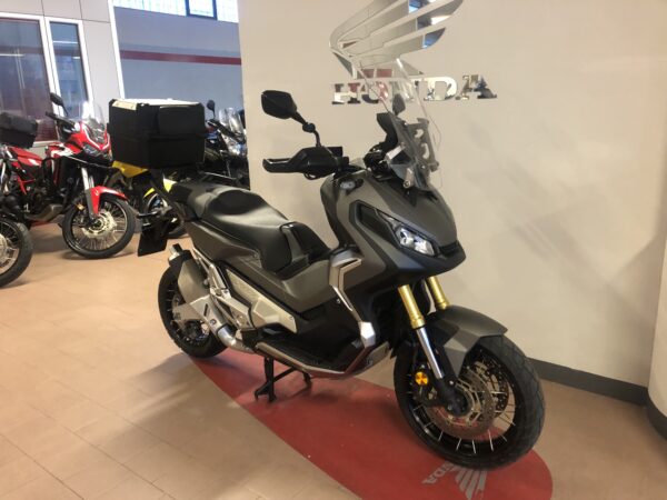 Honda XADV 750 - moto e scooter