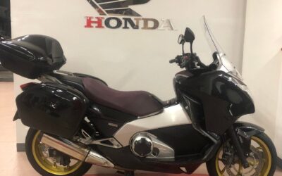 Honda integra 700