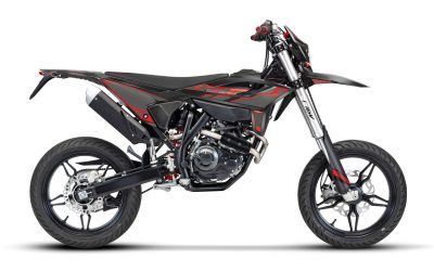 Beta RR Motard 125 T nuova in pronta consegna da Motomarche Senigallia con finanziamento tasso 0% e prezzo da 4.390 euro