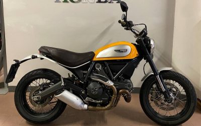 Ducati Scrambler Classic del 2015 usata con 29.103 km, uniproprietario, tagliandata e garantita in vendita a Senigallia